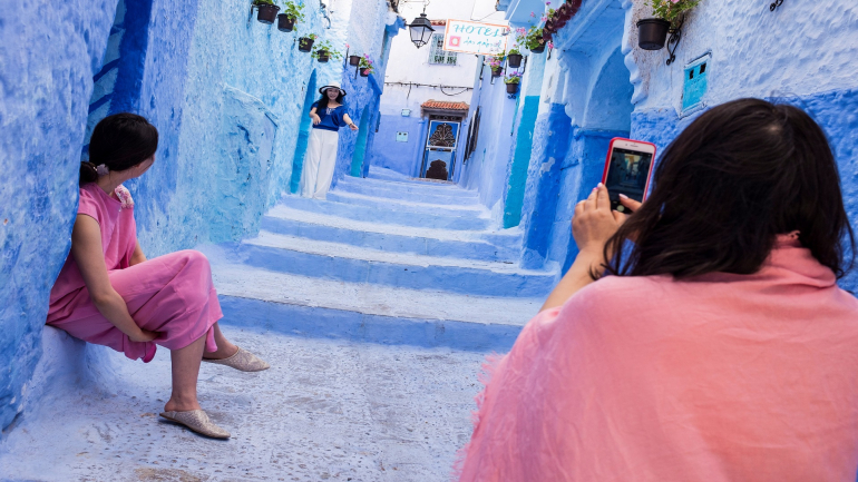 Morocco. Chefchaouen. Daily Life. (Photo by: Hermes Images/AGF/Universal Images Group via Getty Images)