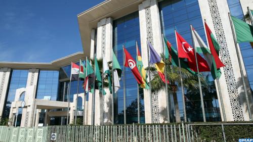 Levée du drapeau de la Turquie, jeudi (16/02/17) à Rabat, à loccasion de ladhésion de la Turquie à l'Organisation islamique pour l'Education, les Sciences et la Culture (ISESCO).