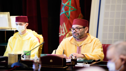 SM le Roi Mohammed VI, accompagné de SAR le Prince Héritier Moulay El Hassan, préside, au Palais Royal à Rabat, un Conseil des ministres