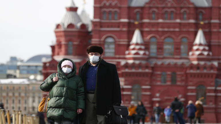 MOSCOW, RUSSIA - MARCH 16: People wear face masks as a precaution against the coronavirus (COVID-19) at Red Square in Moscow, Russia, on March 16, 2020. (Photo by Sefa Karacan/Anadolu Agency via Getty Images)